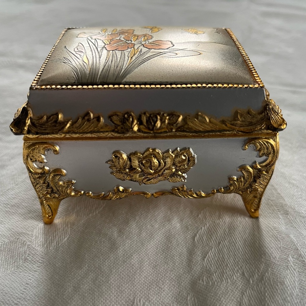 Vintage 1970's Art Of Chokin Music Box by Things Remembered Made In Japan